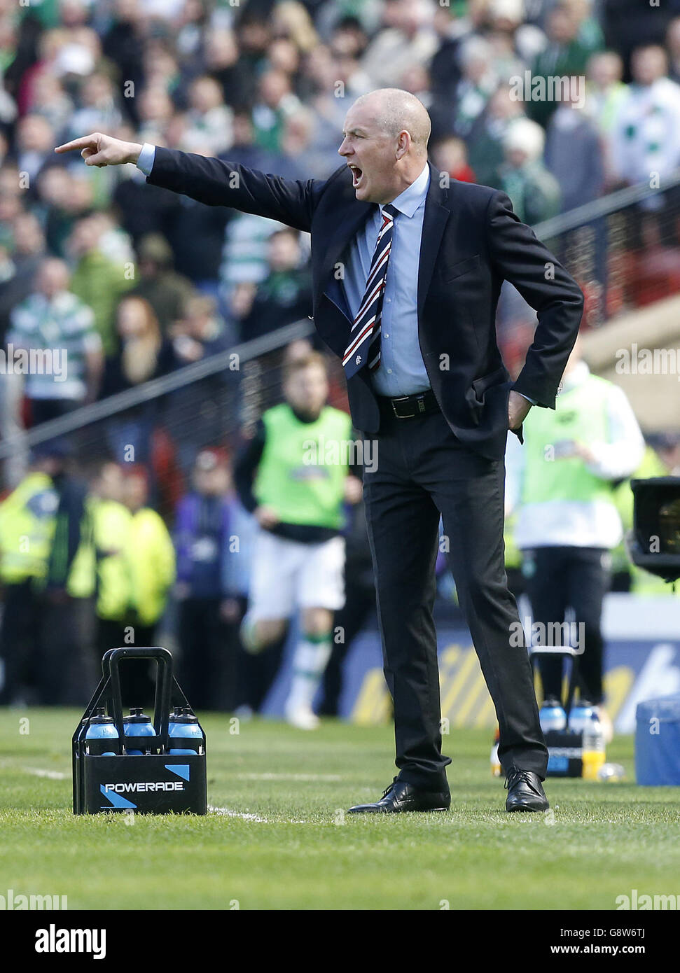 Mark Warburton, directeur des Rangers, lors du match de demi-finale de la coupe écossaise William Hill à Hampden Park, Glasgow. Banque D'Images