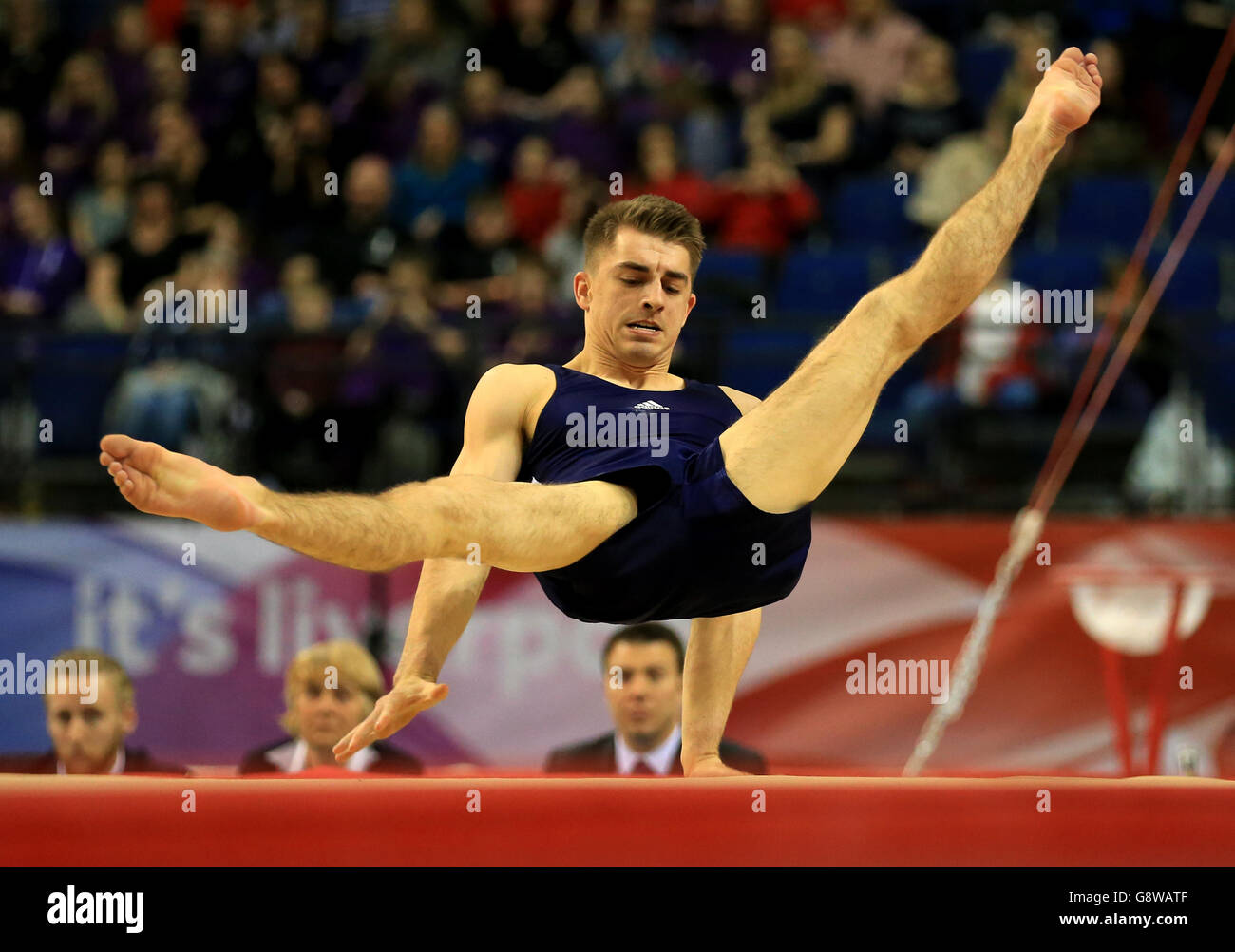 Championnats britanniques de gymnastique artistique 2016 - troisième jour - Liverpool Echo Arena.Max Whitlock sur le sol exercice pendant les Championnats britanniques de gymnastique artistique 2016 à l'Echo Arena, Liverpool. Banque D'Images