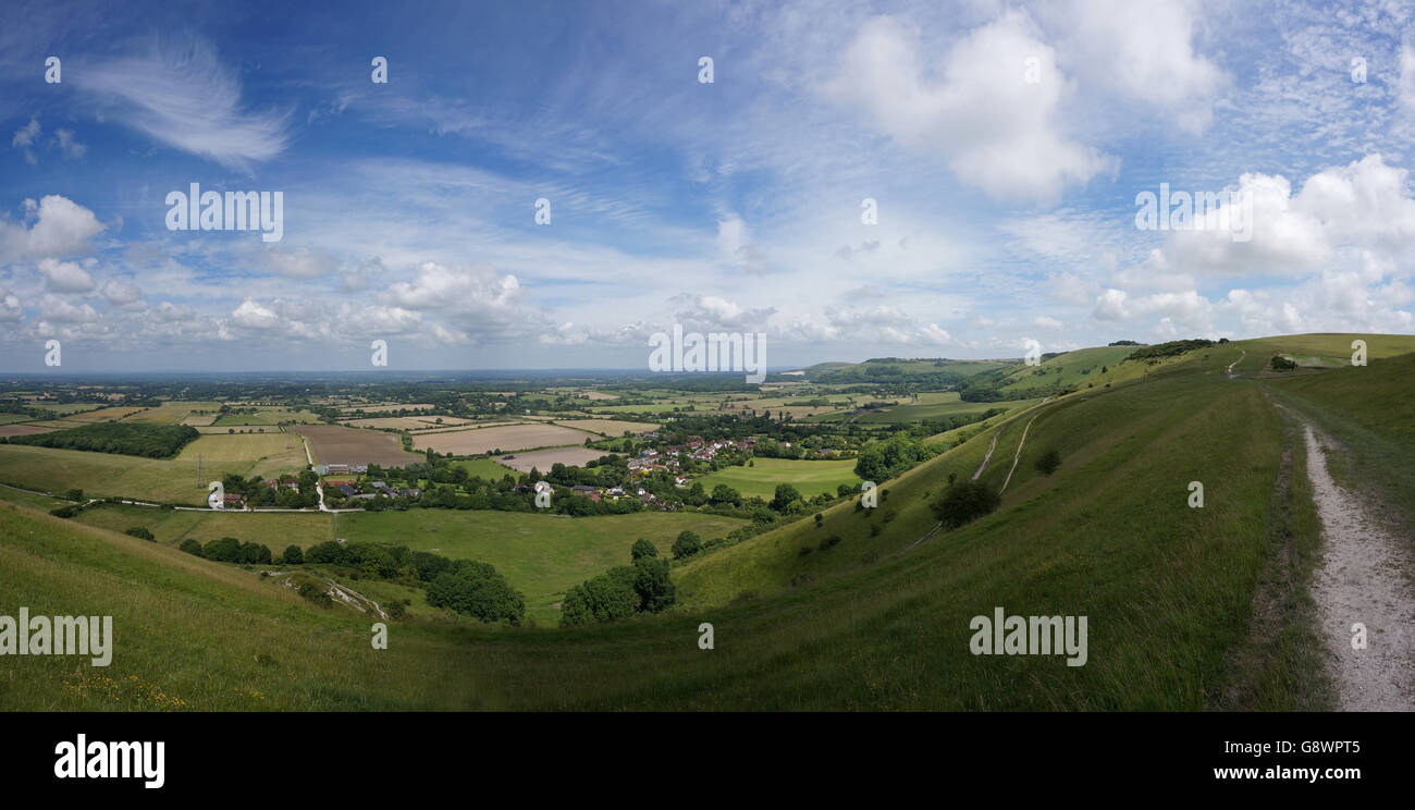 Le village de Fulking vu de Fulking Hill sur le South Downs Way, West Sussex, UK Banque D'Images