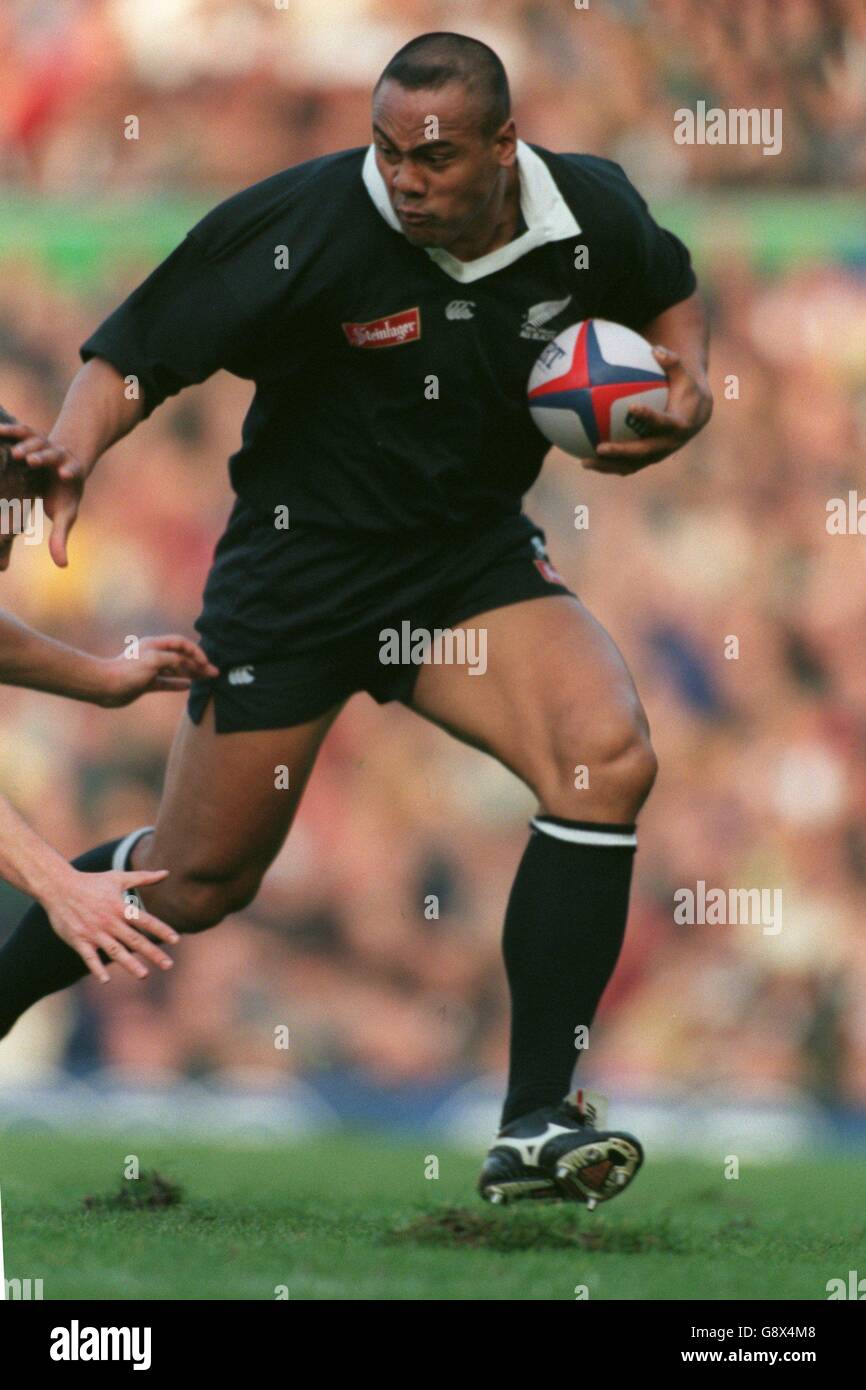 Rugby Union - Angleterre / Nouvelle-Zélande. Jonah Lomu, Nouvelle-Zélande Banque D'Images