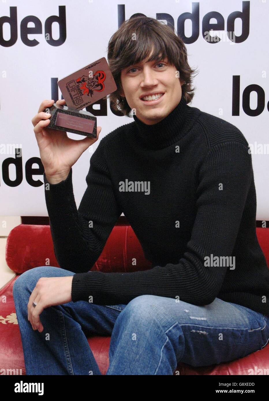 Vernon Kay remporte le prix de la personnalité de la télévision lors du troisième prix Laftas Comedy annuel chargé, célébrant le « sous-ventre de la comédie britannique », de Sketch, dans le centre de Londres, le mercredi 5 octobre 2005.APPUYEZ SUR ASSOCIATION photo.Le crédit photo devrait se lire comme suit : Ian West/PA Banque D'Images