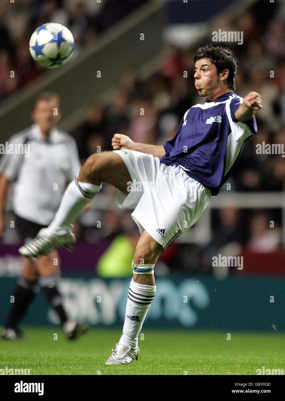 Anthony Hutton en action pendant le match au parc St James, le dimanche 10 octobre 2005. APPUYEZ SUR ASSOCIATION photo. Le crédit photo devrait se lire: Owen Humphreys/PA Banque D'Images