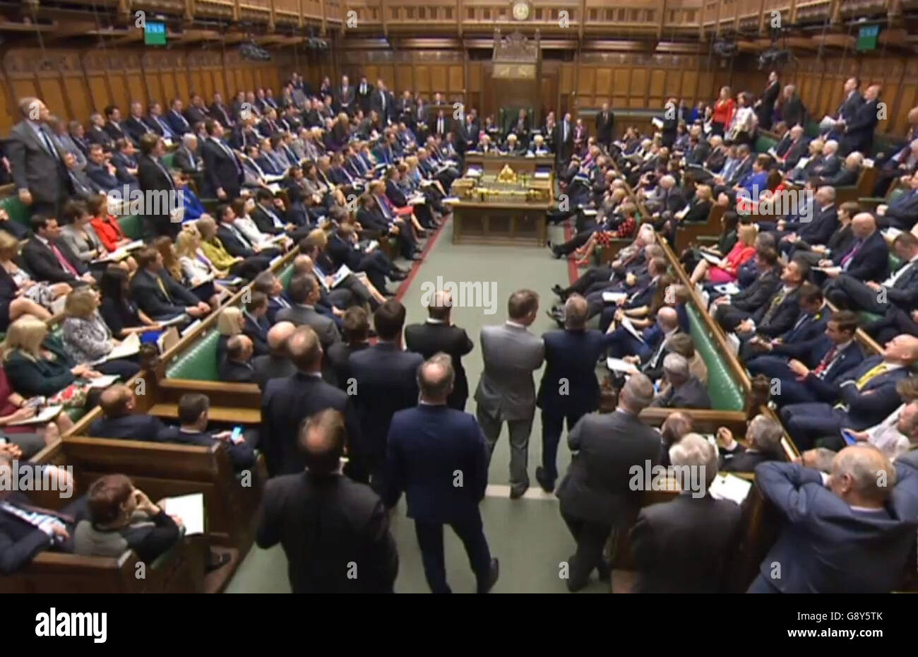 Les députés écoutent les questions du premier ministre à la Chambre des communes, à Londres. Banque D'Images