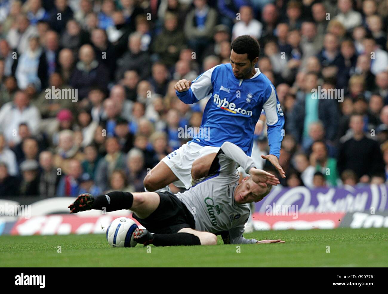 Soccer - FA Barclays Premiership - Birmingham City / Everton - St Andrews.jermaine Pennant de Birmingham City et Tony Hibbert d'Everton Banque D'Images