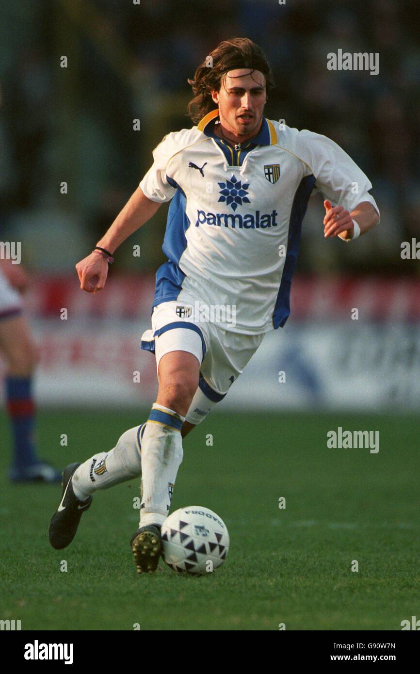 Football italien - série A - Bologne / Parme. Dino Baggio, en action pour Parme Banque D'Images