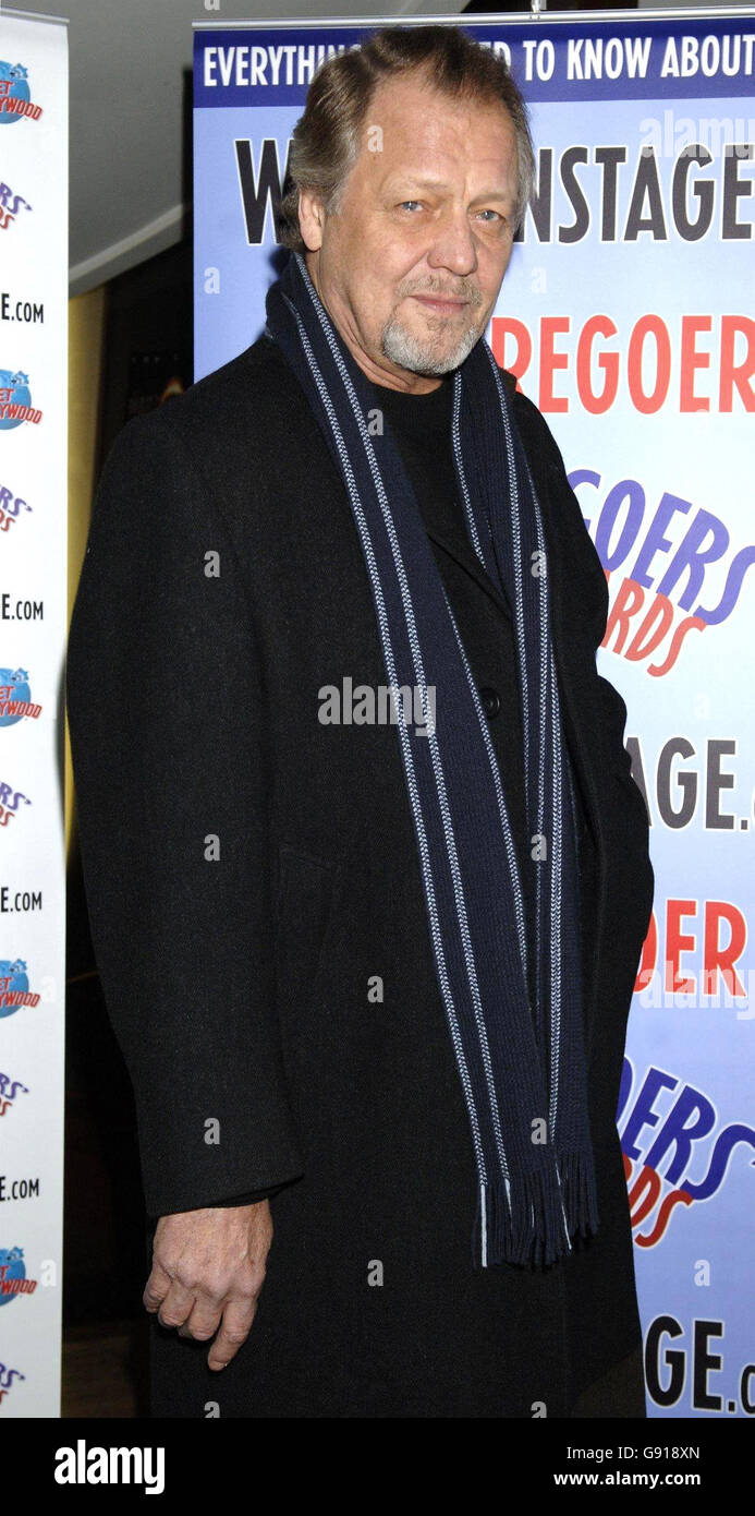 David Soul arrive pour les prix du choix des spectateurs, qui se tiennent au Planet Hollywood dans le centre de Londres, le mercredi 30 novembre 2005. APPUYEZ SUR ASSOCIATION photo. Crédit photo devrait lire: Yui Mok / PA Banque D'Images