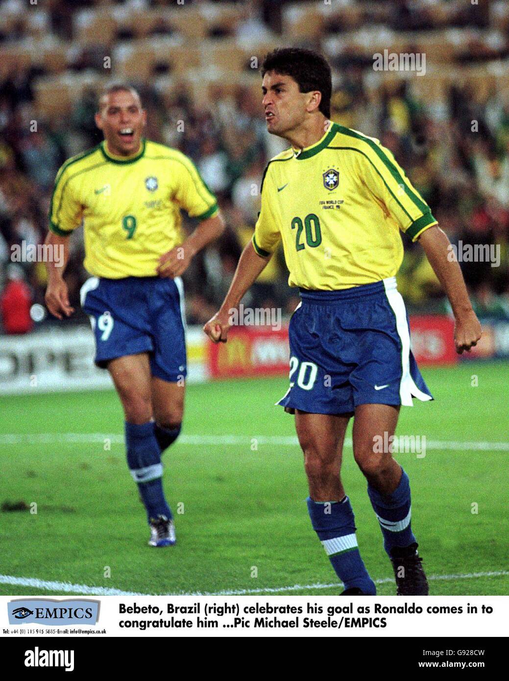 PHOTO COUPE DU Monde 98 Finale France Brésil 1998 Remise de la coupe en
