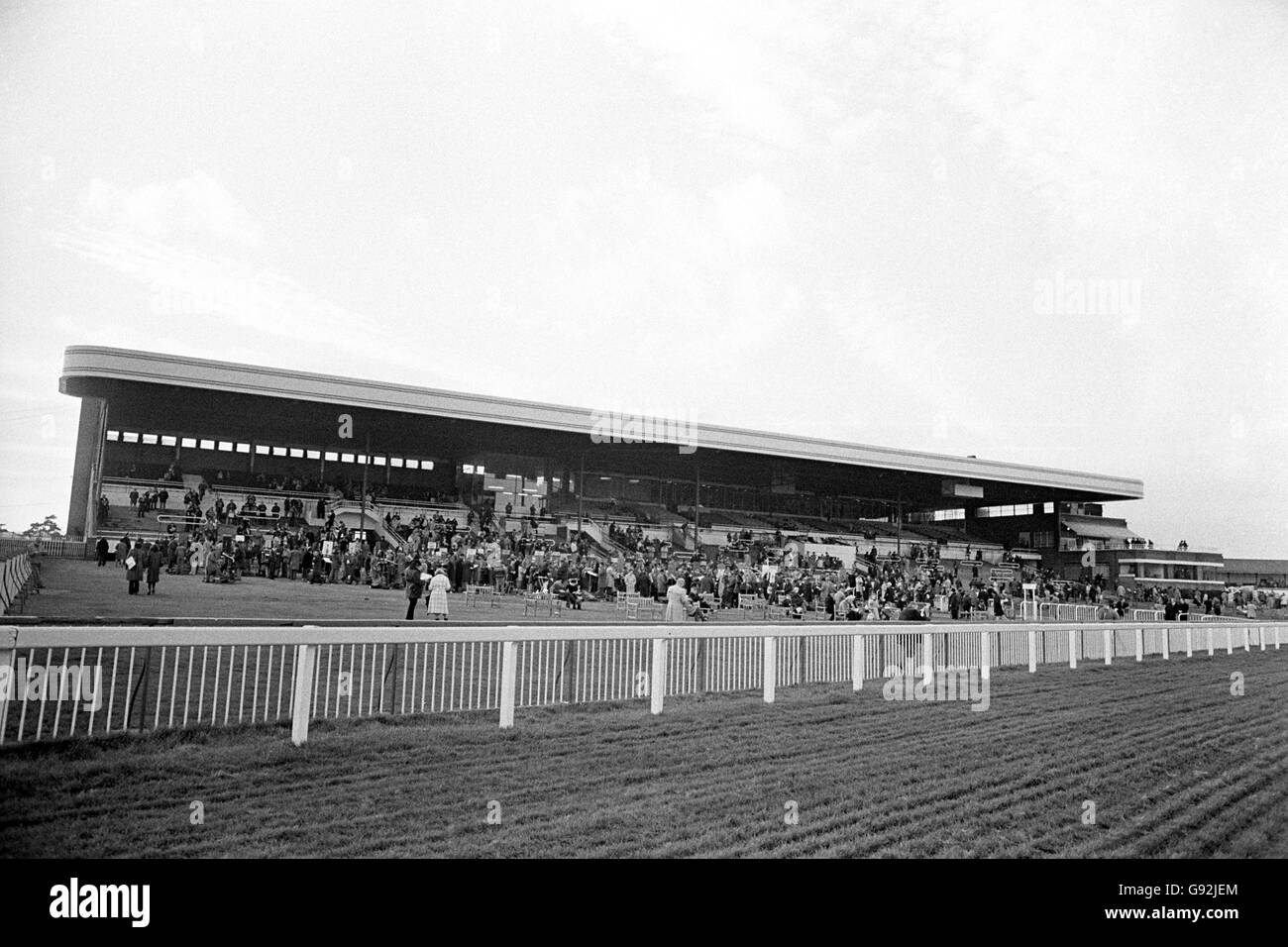 Kempton park racecourse Banque de photographies et d’images à haute