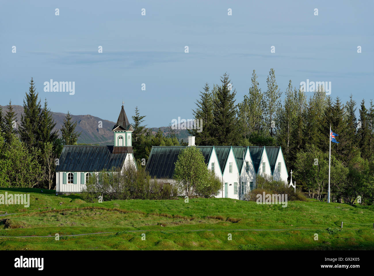 Maisons en bois et de l'église, Pingvellir, Pingvallavatn, Islande, Europe / Pingvalla site du patrimoine de l'église / UNESCOworld Banque D'Images