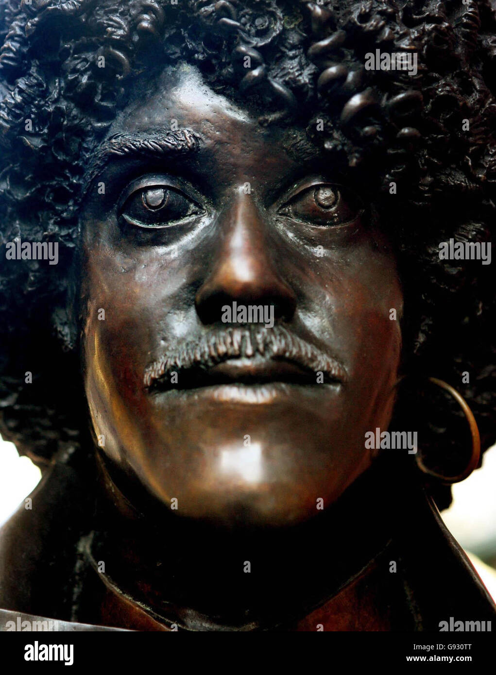 La Statue De Phil Lynott Dans La Rue Grafton De Dublin Le Mercredi 4 Janvier 06 Aujourd Hui Marque Le e Anniversaire De La Mort De La Star Du Rock Regardez L Histoire De La Statue De Phil Lynott Dans La Rue Grafton De Dublin Le Mercredi 4 Janvier 06 Aujourd Hui Marque Le e Anniversaire De La Mort De La Star Du Rock Regardez L Histoire De
