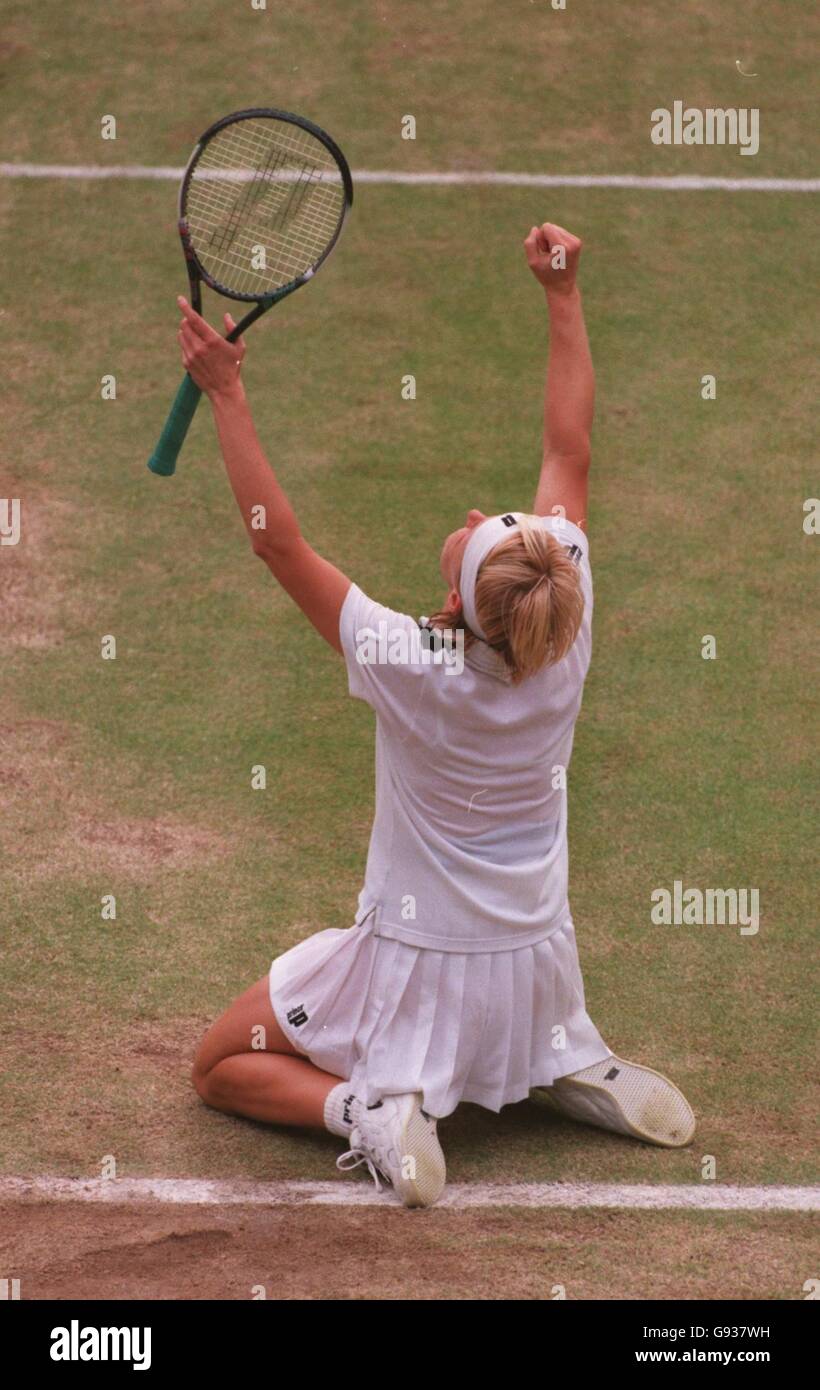 Tennis - Wimbledon - Championnat féminin - Final - Jana Novotna v Nathalie Tauziat Banque D'Images