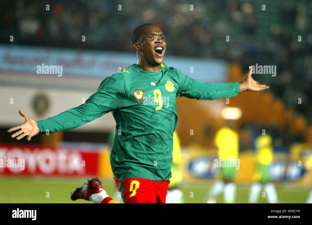 Football - coupe d'Afrique des Nations 2006 - Groupe B - Cameroun / Togo - Stade de l'Académie militaire.Samuel ETO'o du Cameroun célèbre le premier but Banque D'Images