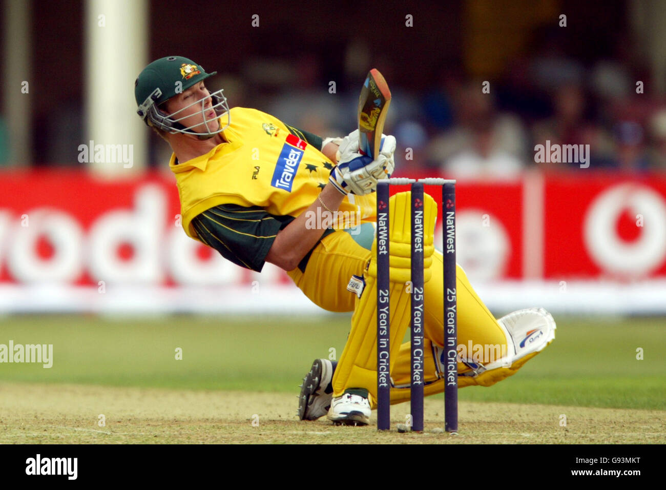 Cricket - la série nationale internationale Triangular - Angleterre v Australie - Edgbaston. Michael Clake, un canard de l'Australie, est un bon bouteur Banque D'Images