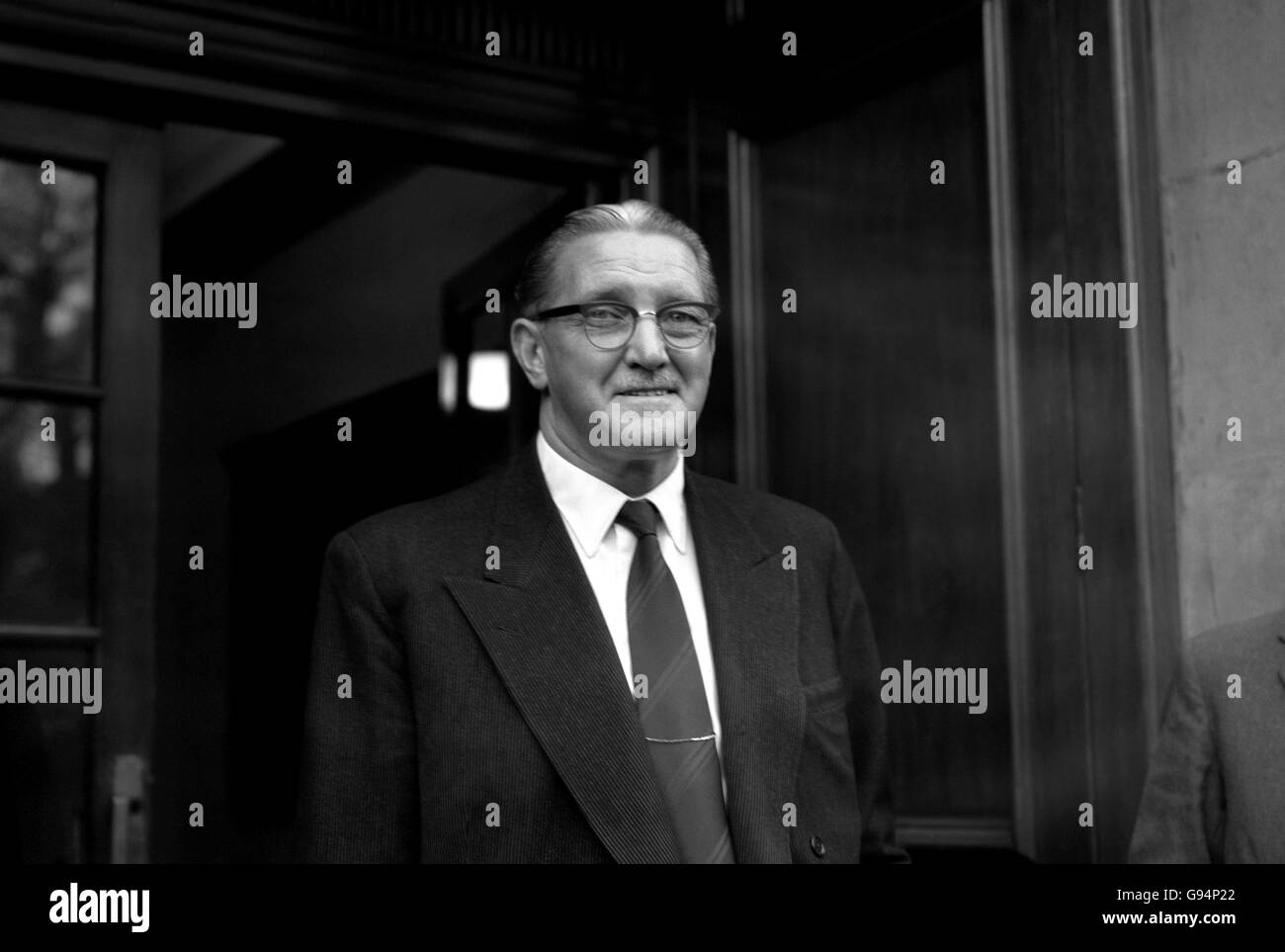 Soccer - Le salaire et les contrats Litige - l'IFP et des représentants de la Ligue de football répondre au ministère du Travail Banque D'Images