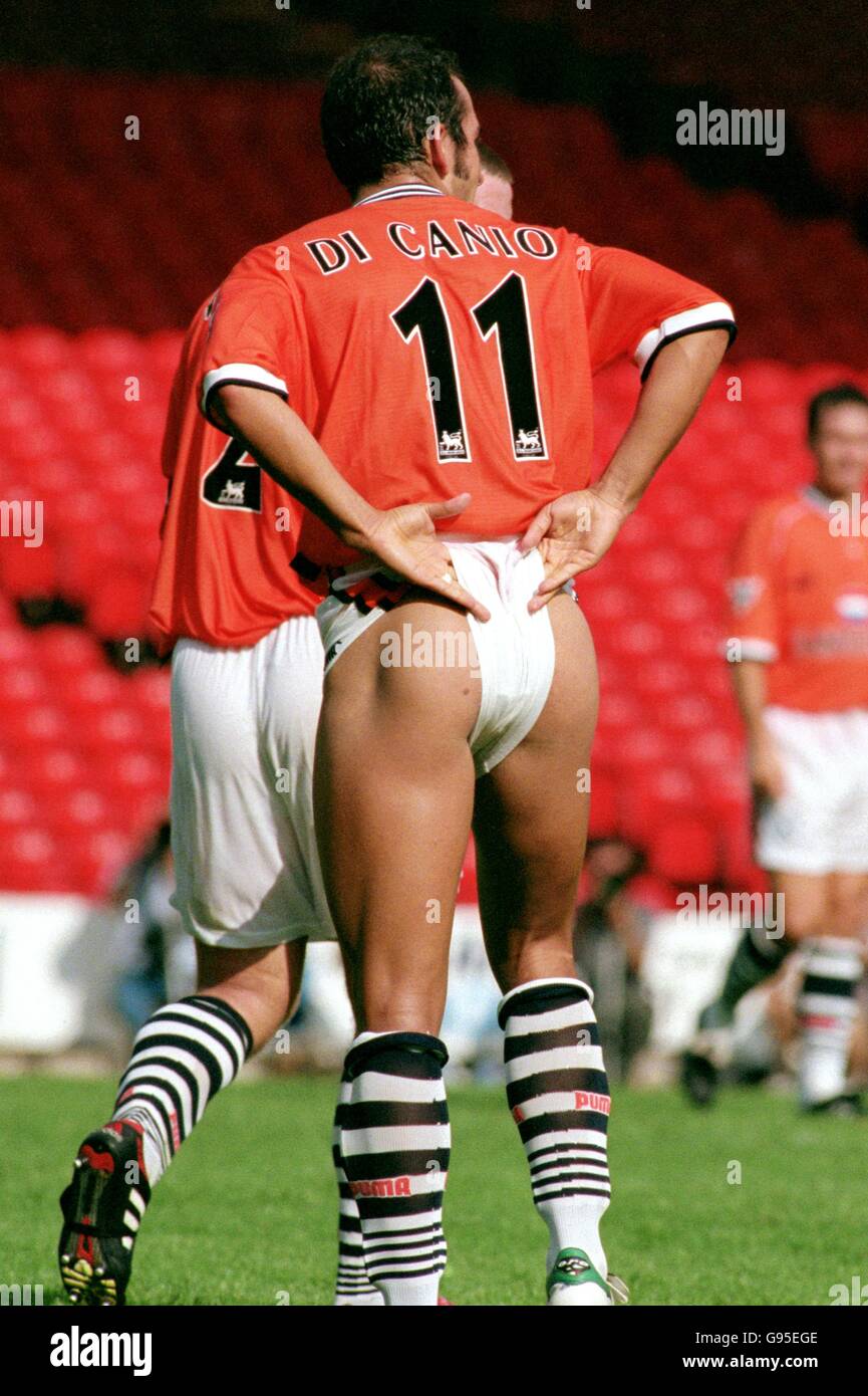 Soccer - FA Premiership Carling - Wimbledon v Sheffield Mercredi Banque D'Images