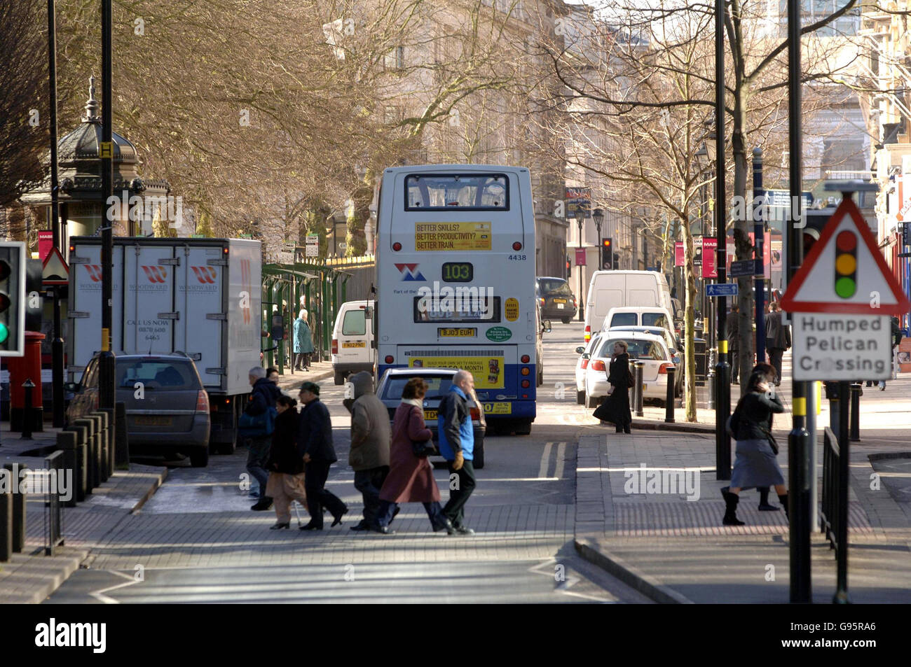 Colemore Row, dans le centre de Birmingham, mardi 28 février 2006, où Pete Doherty, le frontman de Babyshambles, a été arrêté du jour au lendemain pour avoir été soupçonné de voler une voiture et d'être en possession de drogues de classe A.Doherty était l'un des trois hommes détenus à Birmingham à la vue d'un vol de véhicule à Londres.Plus tôt ce mois-ci, Doherty a reçu un ordre communautaire de 12 mois après avoir admis une série d'infractions liées à la drogue et a ordonné de participer à un programme de réadaptation en matière de drogue.Voir PA Story POLICE Doherty.APPUYEZ SUR ASSOCIATION photo.Le crédit photo doit être lu par David Jones/PA. Banque D'Images