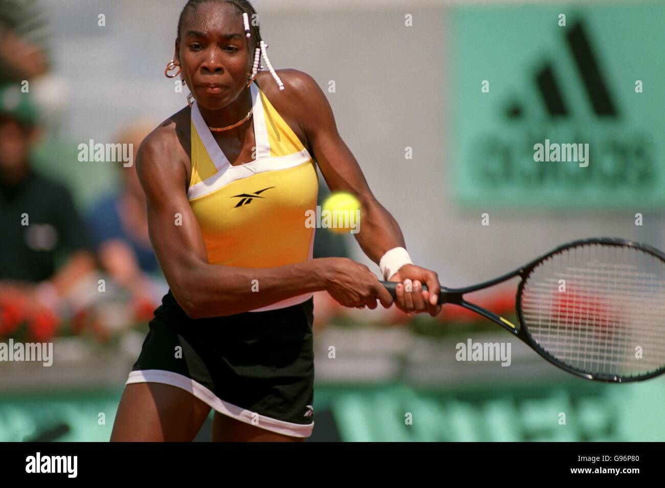 Tennis - Open de France - Femmes - 4e tour - Barbara Schwartz v Venus Williams Banque D'Images