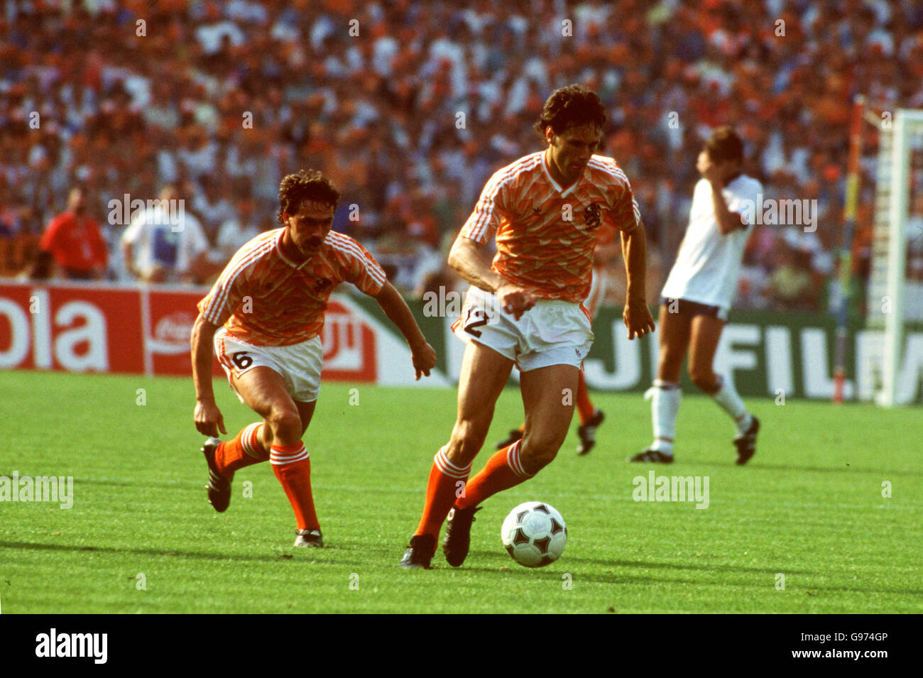 - Football - Championnat d'Allemagne de l'Ouest Euro 88 - Groupe 2 - Pays-Bas - Angleterre v Rheinstadion Banque D'Images