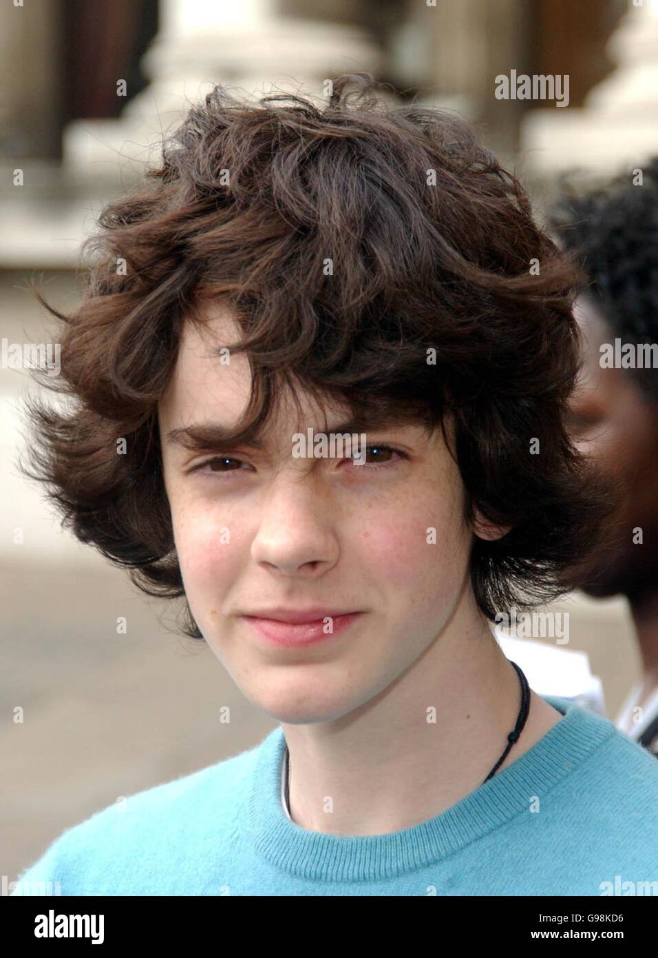 Skandar Keynes de 'Les Chroniques de Narnia' est à côté une pierre de 70 sculptures en glace 'Aslan' à un photocall pour marquer le Disney's 3 avril sortie DVD du film, à la salle de bal, County Hall, le sud de Londres, le mercredi 29 mars 2006. ASSOCIATION DE PRESSE Photo. Crédit photo doit se lire : Anthony Harvey/PA Banque D'Images