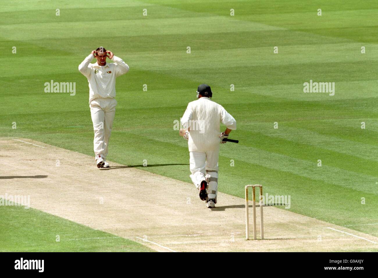 Cricket - Première Assurance Cornhill Test - Angleterre v Zimbabwe - Deuxième journée Banque D'Images