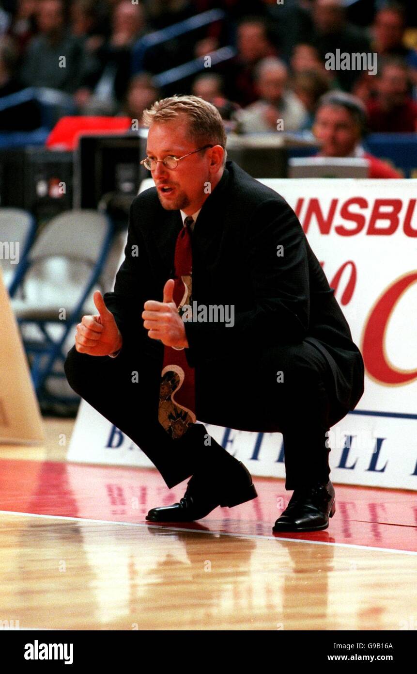 Basket-ball - finale de la coupe nationale du Cola classique de Sainsbury - Manchester Giants et Sheffield Sharks.Nick Nurse, entraîneur Manchester Giants Banque D'Images