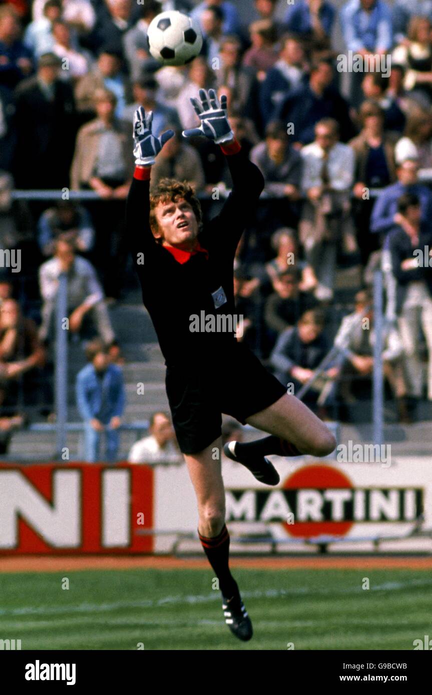 1 215 photos et images haute résolution de Sepp Maier - Getty Images
