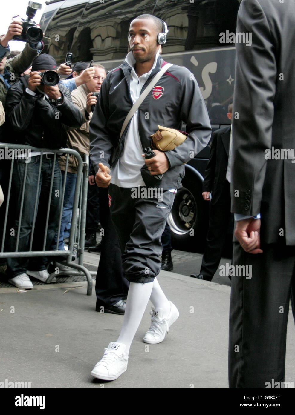 Thierry Henry d'Arsenal arrive à l'hôtel Team Hotel de Crillon, Paris, France. Banque D'Images