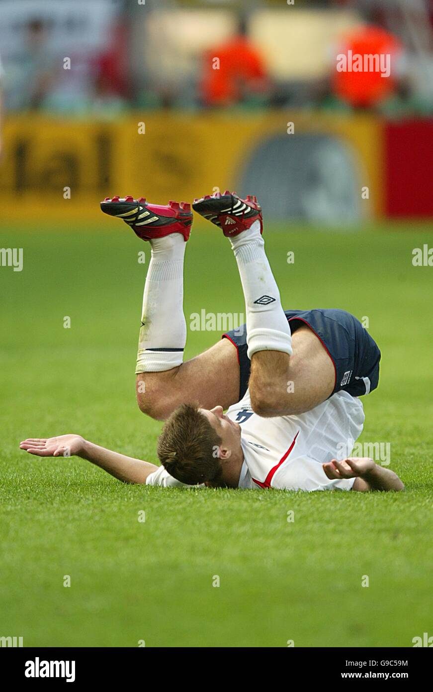 Football - coupe du monde de la FIFA 2006 Allemagne - Groupe B - Angleterre / Paraguay - Commerzbank Arena. Steven Gerrard d'Angleterre après avoir été en fin de compte Banque D'Images