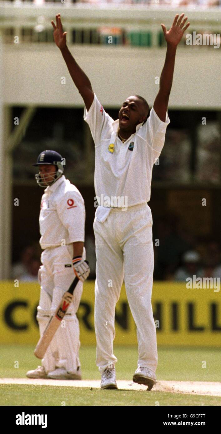 Cricket - Première Assurance Cornhill Test - Angleterre v Antilles - Troisième jour Banque D'Images