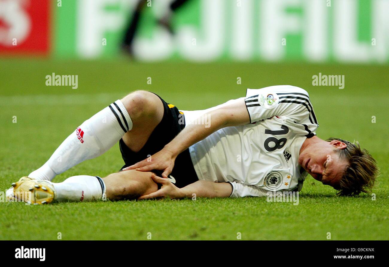 Football - coupe du monde de la FIFA 2006 Allemagne - deuxième tour - Allemagne contre Suède - Allianz Arena. Tim Borowski, Allemagne Banque D'Images