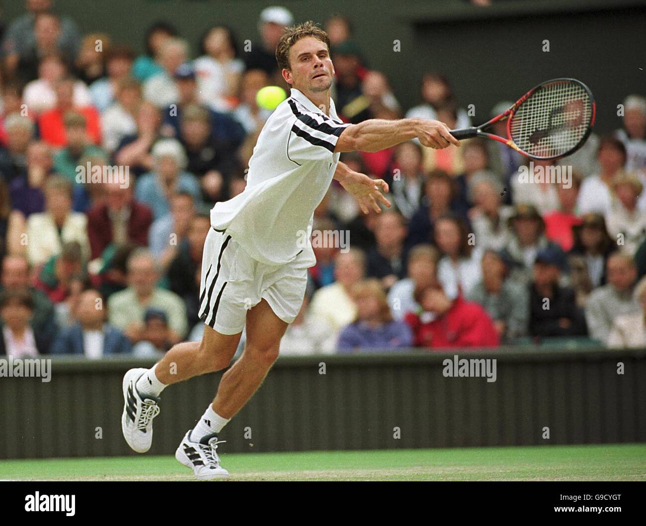 Pete sampras serve Banque de photographies et d'images à haute résolution -  Alamy