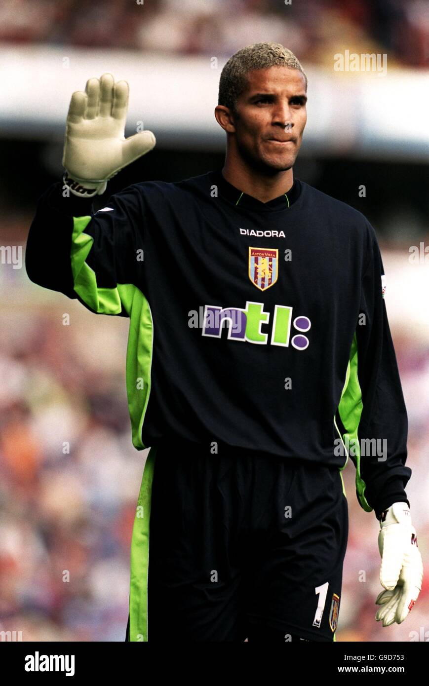 Soccer - FA Carling Premiership - Aston Villa V Chelsea.David James, gardien de but Aston Villa Banque D'Images