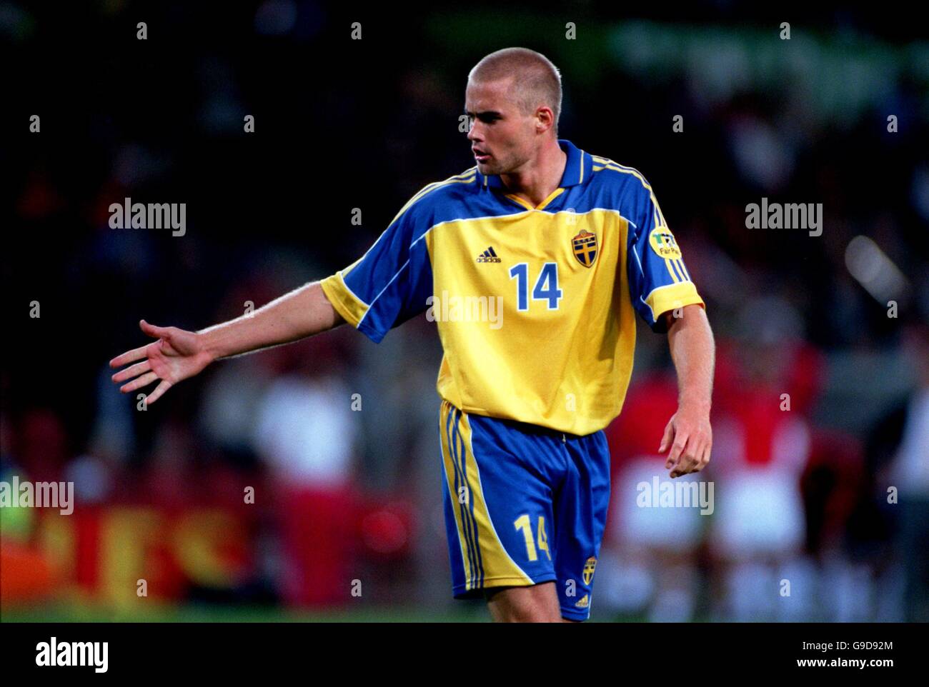 Football - Euro 2000 - Groupe B - Suède / Turquie. Olof Mellberg en Suède Banque D'Images