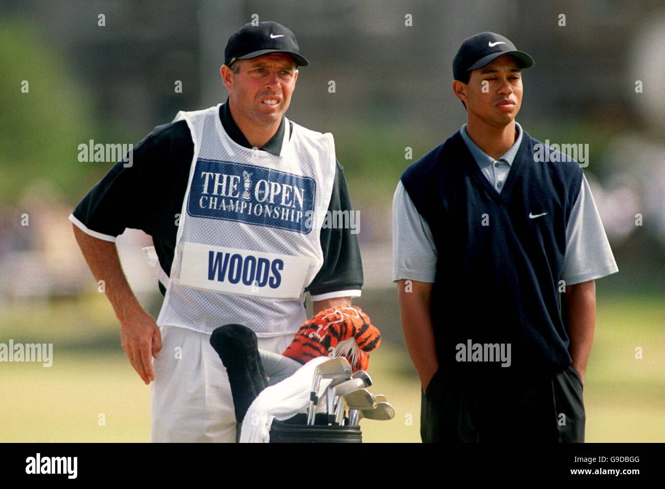 Golf - British Open Championship - St Andrews - troisième tour. Tiger Woods (r) et son caddy Steve Williams (l) Banque D'Images