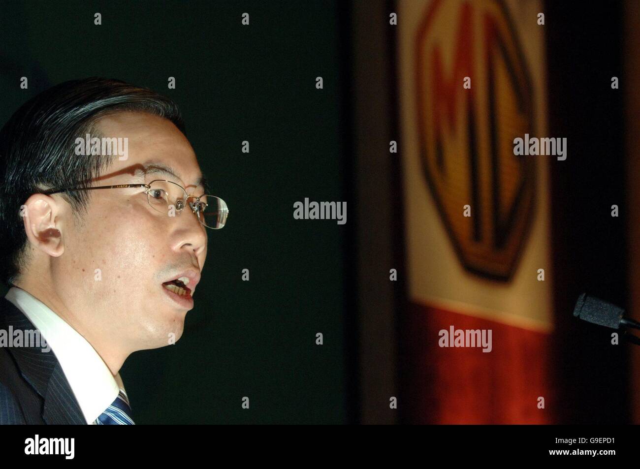 Président de la Nanjing Automobile (Group) Corporation M. Yu Jianwei lance la renaissance de MG et de Longbridge dans les Midlands de l'Ouest lors d'une conférence de presse à l'hôtel Waldorf Hilton Hotel dans le centre de Londres. Banque D'Images