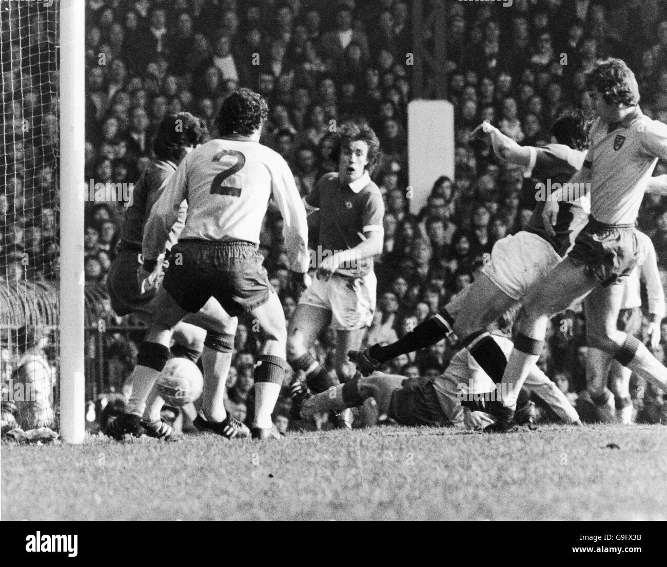 Homme uni norwich city Banque d'images noir et blanc - Alamy