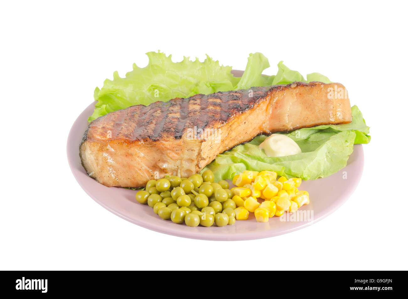 Assiette de saumon grillé isolated on white Banque D'Images