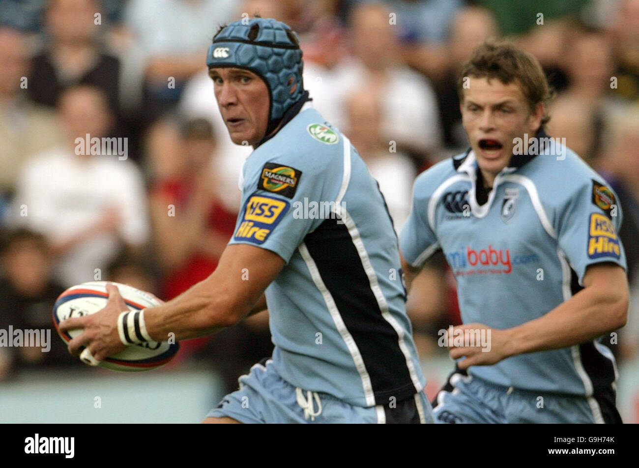 Scott Morgan en action pour Cardiff en l'EDF Energy Cup match entre les Cardiff Blues et les London Wasps à Cardiff Arms Park, le samedi 30 septembre 2006. Banque D'Images