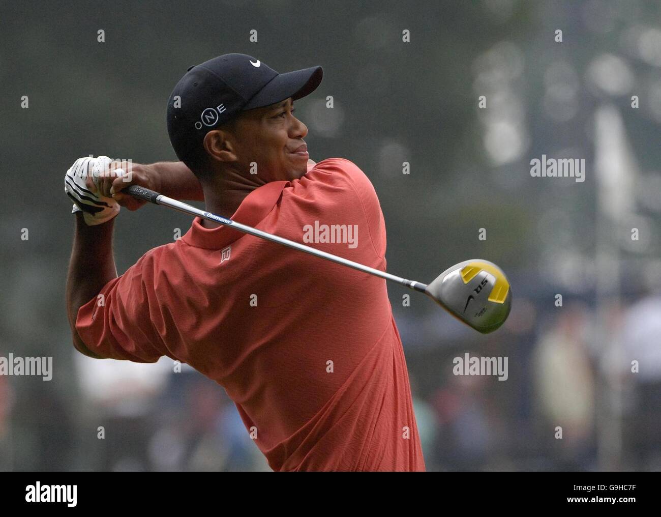 Golf - Wentworth.Tiger Woods aux États-Unis en action pendant le championnat du monde de jeu de match de HSBC à Wentworth, Surrey. Banque D'Images
