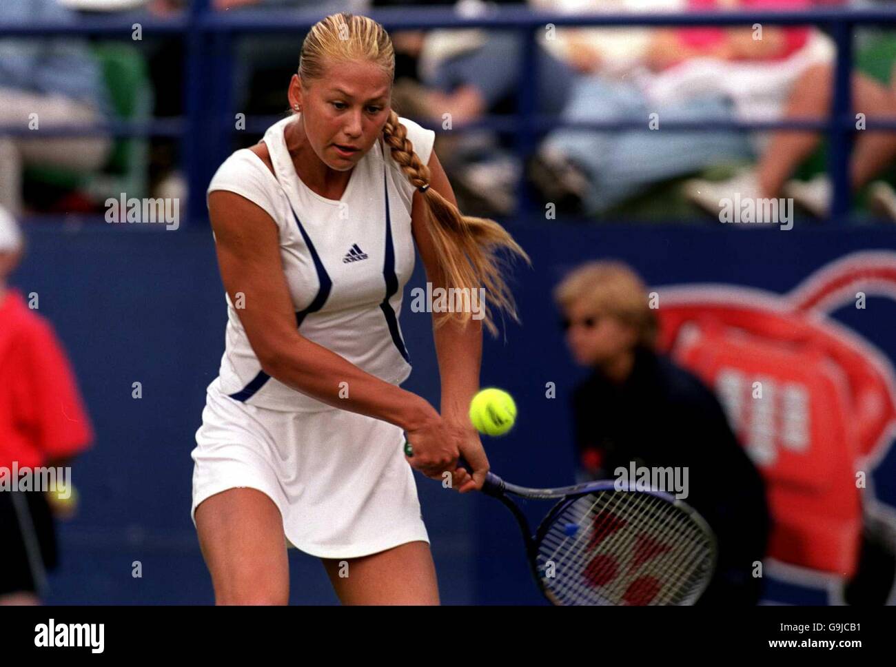 Tennis - Direct Line International Women's Championship - second Round -  Anna Kournikova / Natasha Zvereva. Anna Kournikova Photo Stock - Alamy