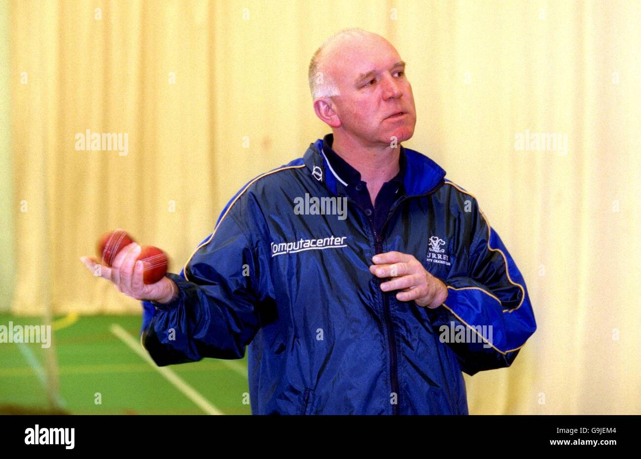 Cricket - Centre intérieur CCC de Surrey - Guildford, Surrey.Alan Butcher, entraîneur de la CCC de Surrey Banque D'Images