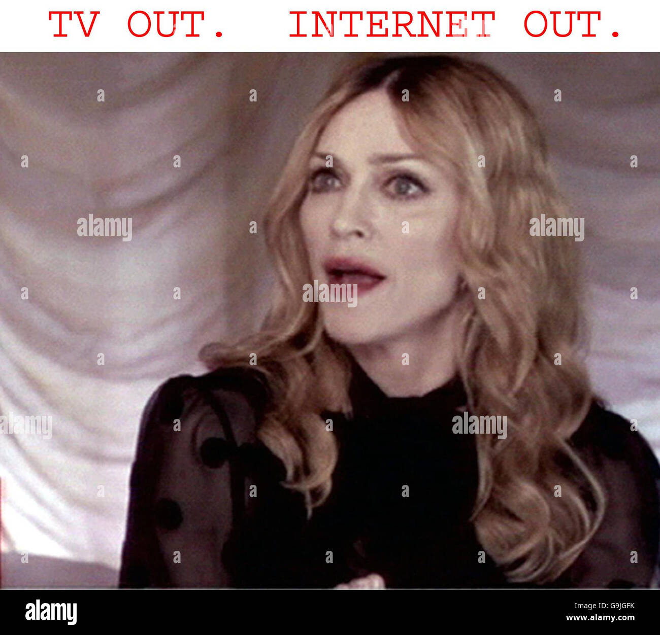 Videograb de la star pop américaine Madonna lors d'une interview sur le programme de télévision de la BBC Newsnight. Banque D'Images