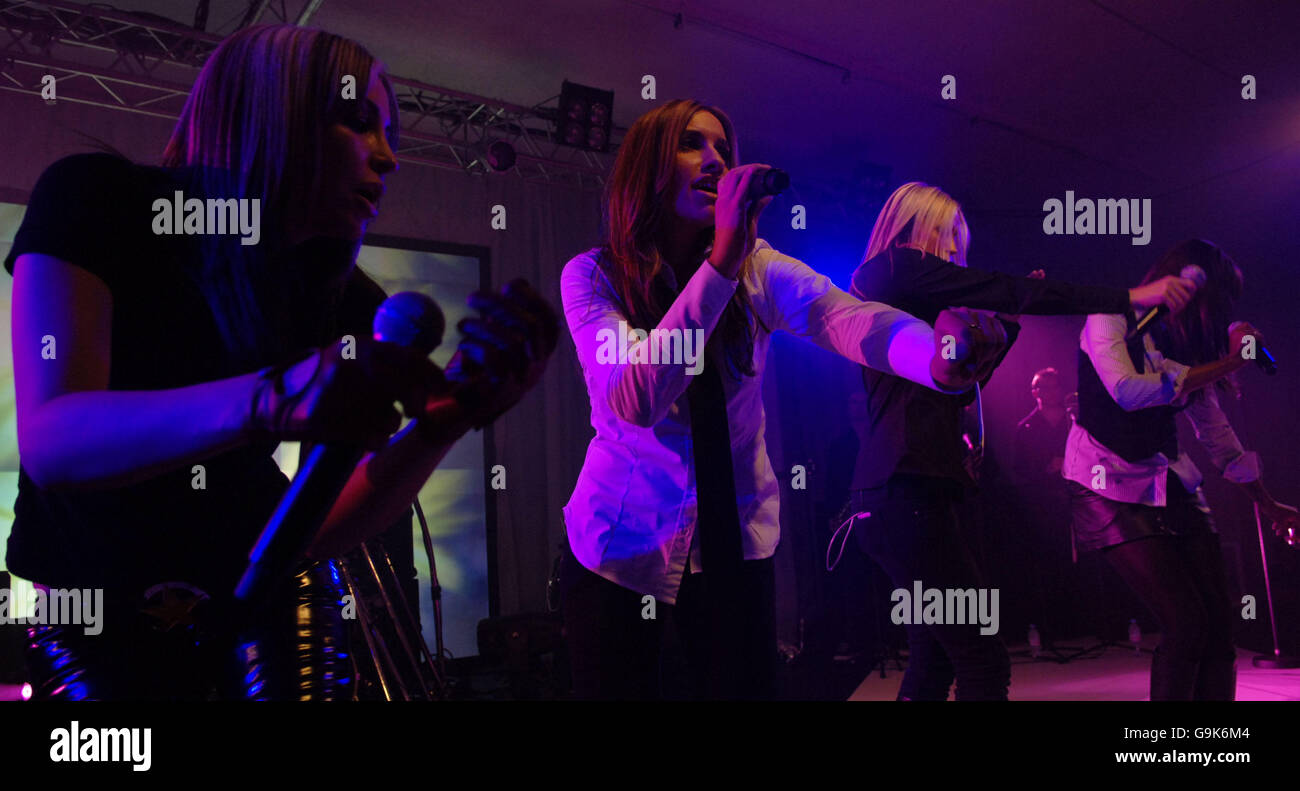 All saints girl band Banque de photographies et d’images à haute