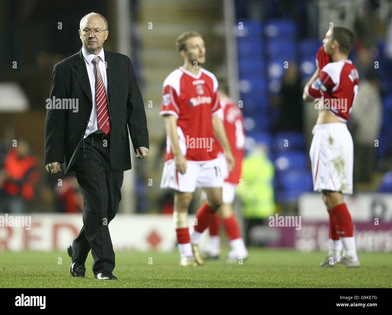 Soccer - FA Barclays Premiership - Reading v Charlton Athletic - Madejski Stadium.Le directeur de Charlton Athletic, les Reed, s'est arrêté après le coup de sifflet final Banque D'Images