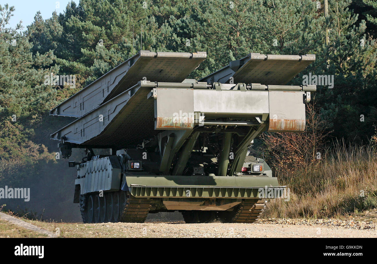 Les véhicules de l'armée bataille dévoile Banque D'Images