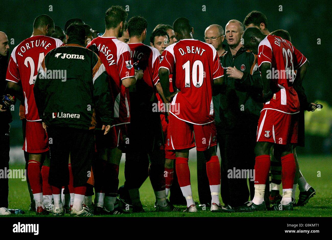 Football - Carling Cup - 4e tour - Charlton Athletic v Chesterfield - Saltergate Banque D'Images