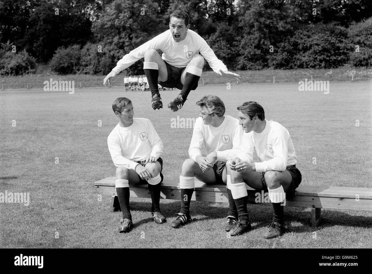 Photo Dédicacée Dave Mackay (Tottenham Hotspur) – 10x8 Avec Certificat