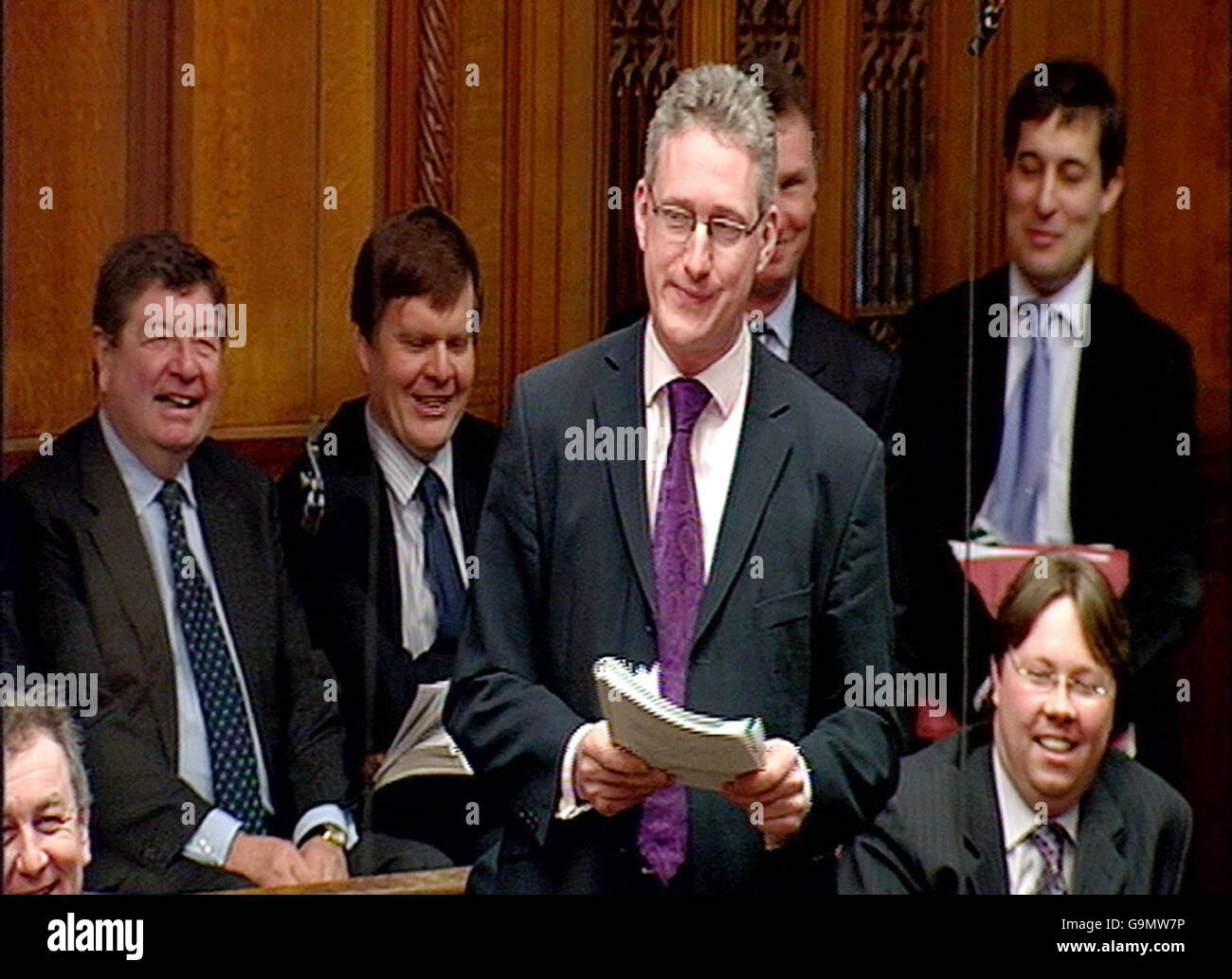 Le député libéral démocrate Lembit Opik participe aux questions du premier ministre à la Chambre des communes. Banque D'Images