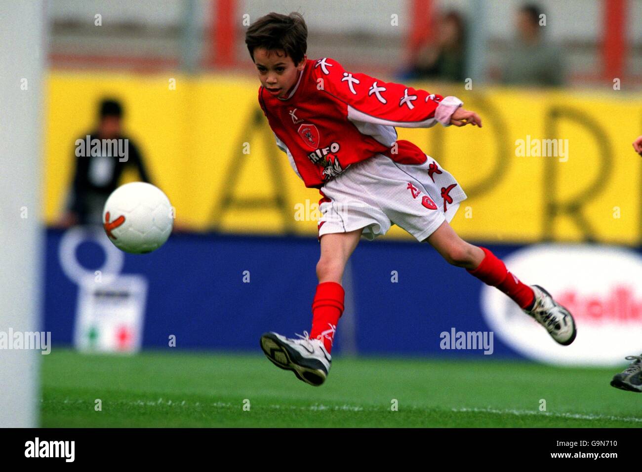 Une future star pour Pérouse Calcio, dont le stade a eu lieu l'international Italie contre Afrique du Sud, tire pour but Banque D'Images