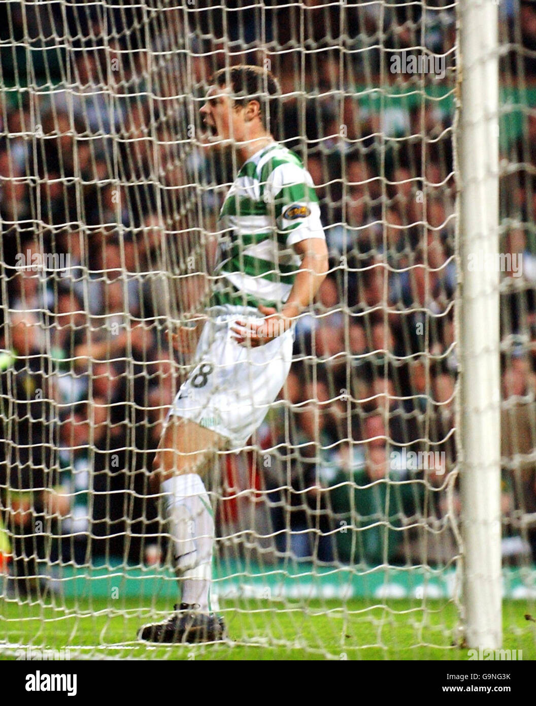 Celtics Darren O'dea célèbre son but lors du match de la Bank of Scotland Premier League au Celtic Park, Glasgow. Banque D'Images